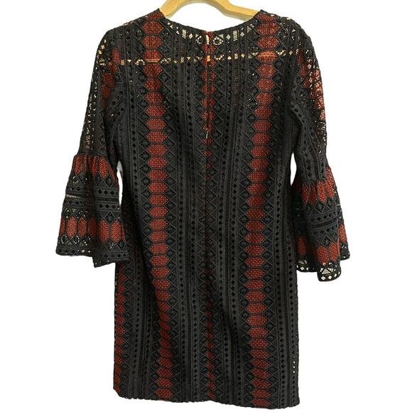 Trina Turk Crochet Lace Shift Dress Size 4 Blue Burgundy Bell Sleeve Boho Fairy - Picture 4 of 9